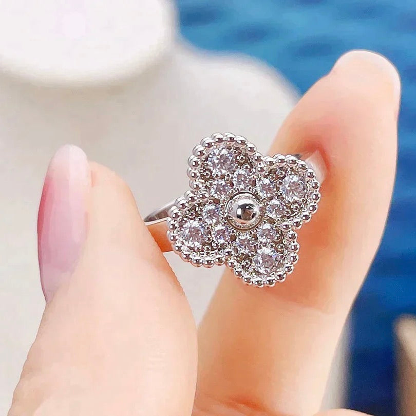 [RAFFINE]CLOVER DIAMOND RING