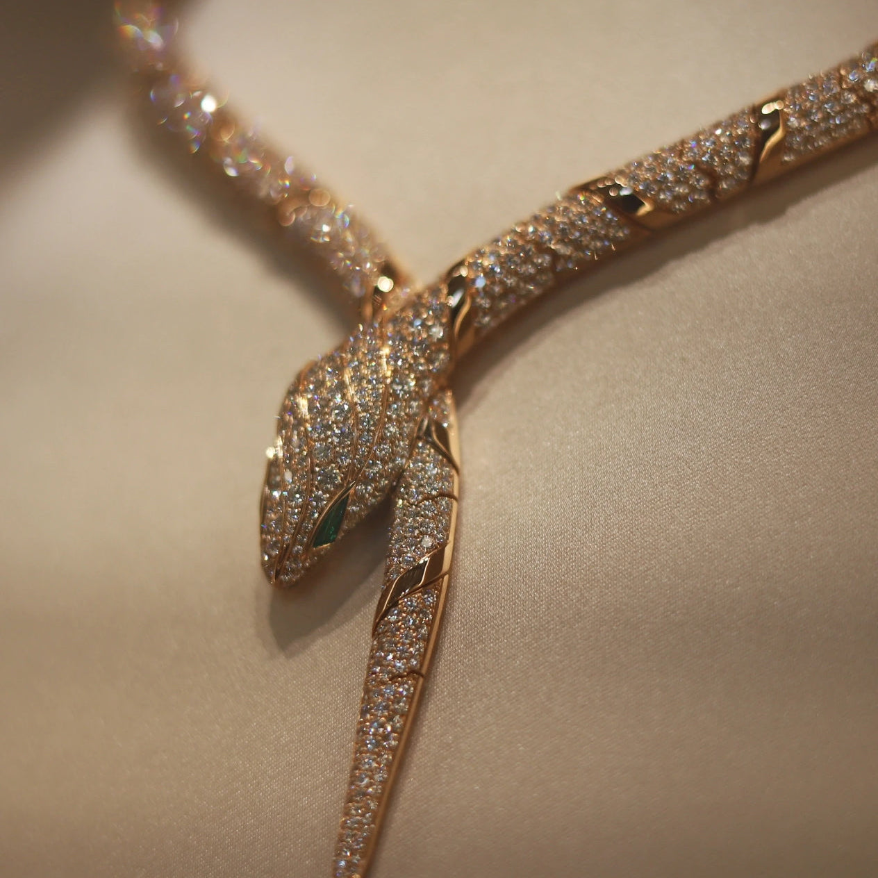 [RAFFINE]COLLAR SERPENTI DE ORO DE ALTA COSTURA 