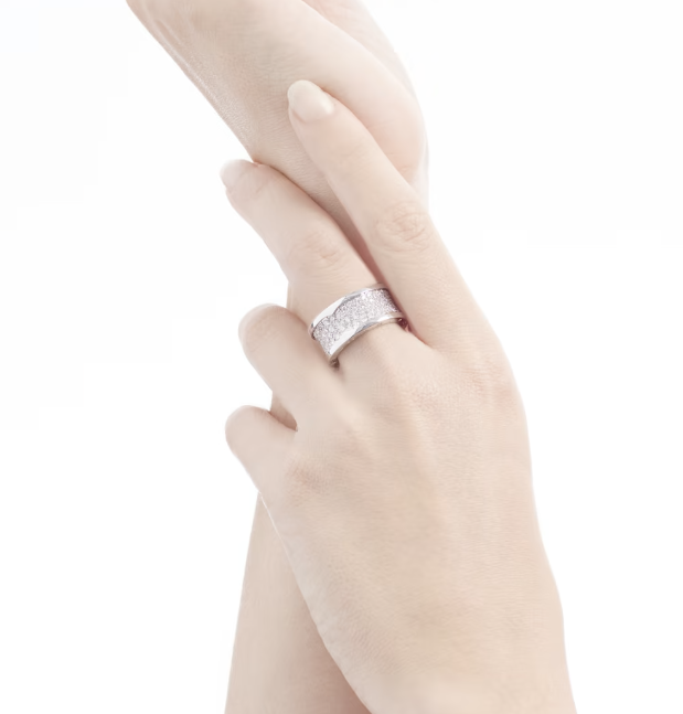 [Raffine]ZÉRO 1 AVEC DIAMANTS PAVÉS SUR L'ANNEAU SPIRALE