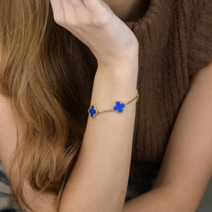 [RAFFINE] PULSERA DE ÁGATA AZUL CON 5 MOTIVOS DE TRÉBOL