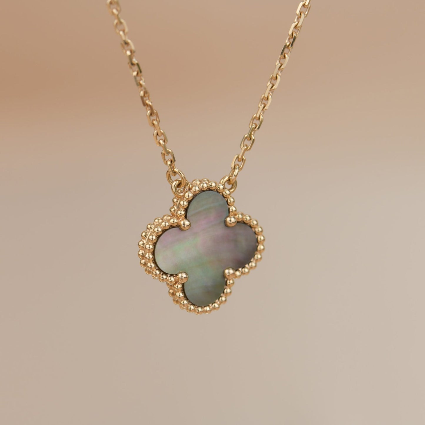[RAFFINE]CLOVER 15MM  GRAY MOTHER OF PEARL NECKLACE