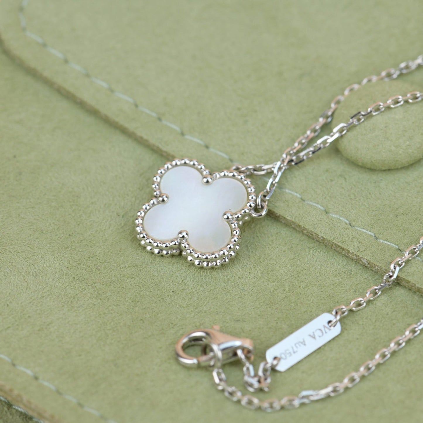 [RAFFINE]CLOVER  15MM WHITE MOTHER-OF-PEARL SILVER