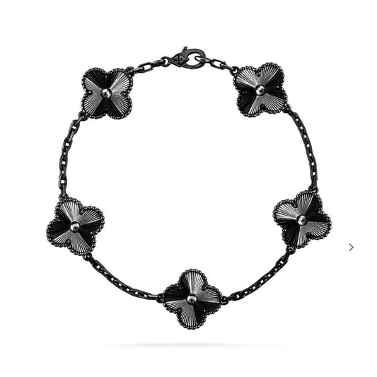 [RAFFINE] PULSERA NEGRA CON 5 MOTIVOS DE TRÉBOL