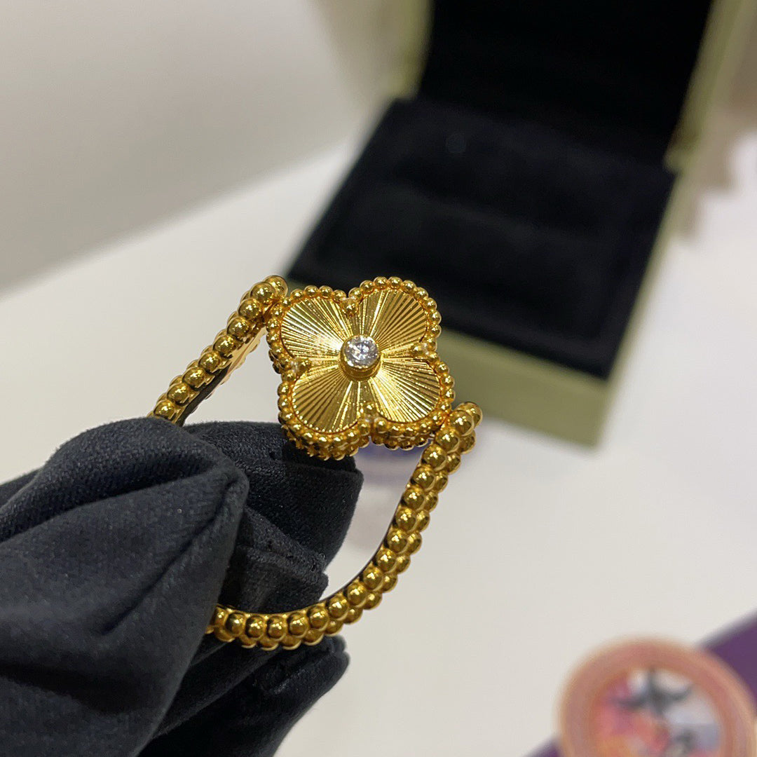 [LUXE]CLOVER RIVERSIBLE RING GOLD COLLECTION