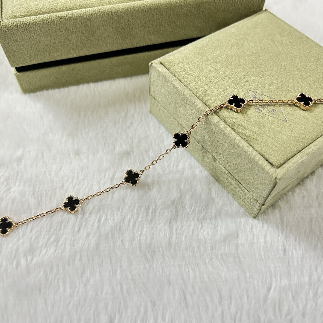 [RAFFINE]CLOVER 6 MOTIF  ONYXS BRACELET