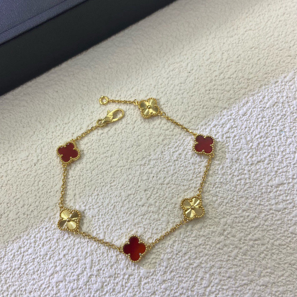 [RAFFINE]CLOVER 6 MOTIF RED AGATE LASER BRACELET