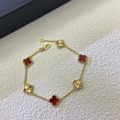 [RAFFINE]CLOVER 6 MOTIF RED AGATE LASER BRACELET