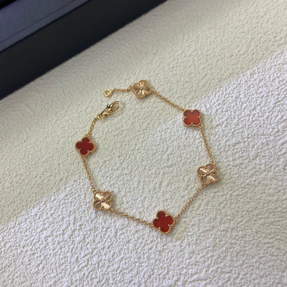 [RAFFINE]CLOVER 6 MOTIF RED AGATE LASER BRACELET