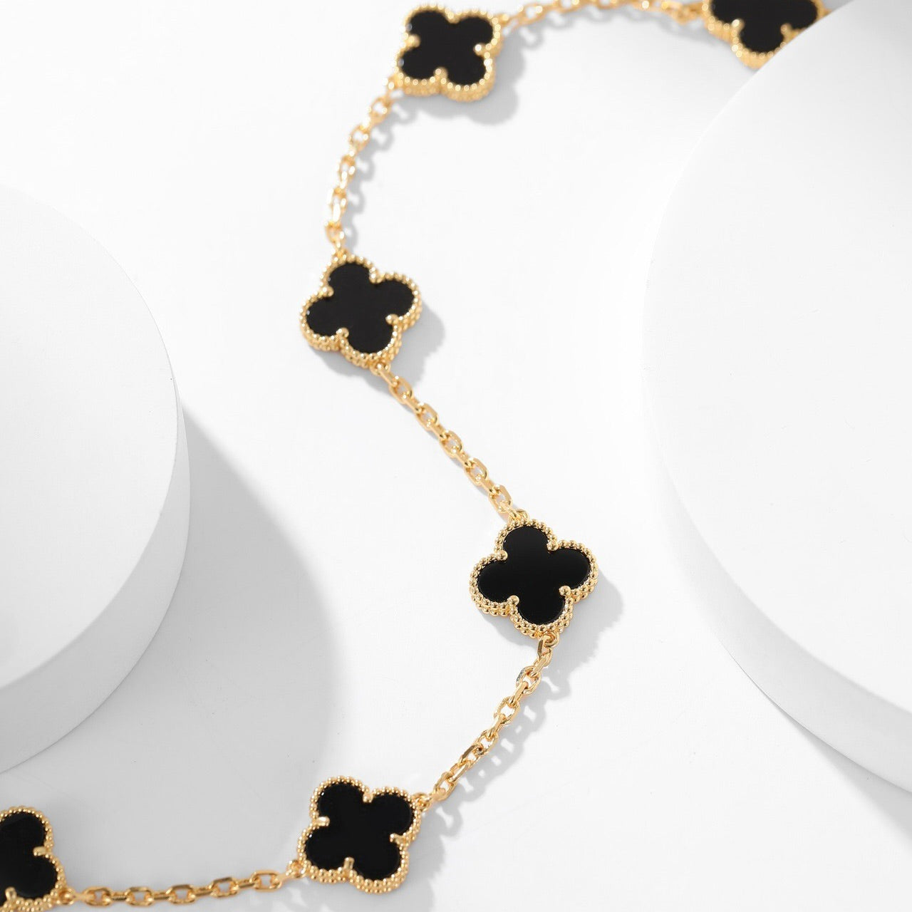 [RAFFINE]CLOVER 10 MOTIFS ONYX NECKLACE
