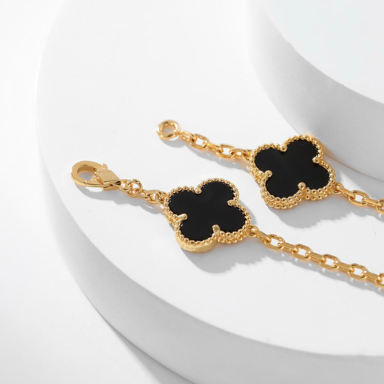 [RAFFINE]CLOVER 10 MOTIFS ONYX NECKLACE