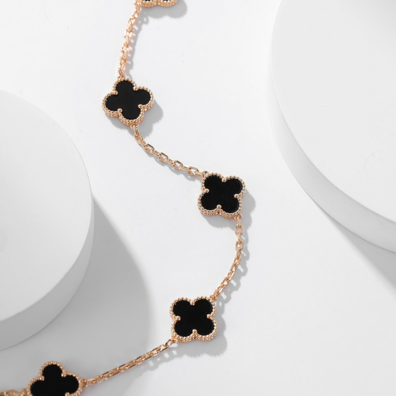 [RAFFINE]CLOVER 10 MOTIFS ONYX NECKLACE