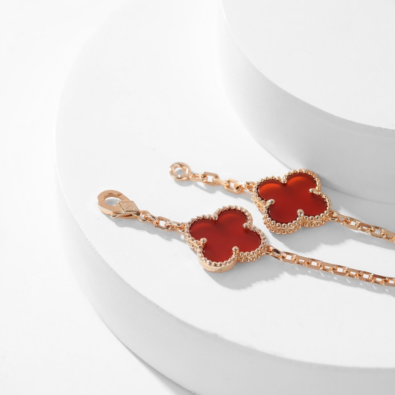 [RAFFINE]CLOVER 10 MOTIFS CARNELIAN NECKLACE