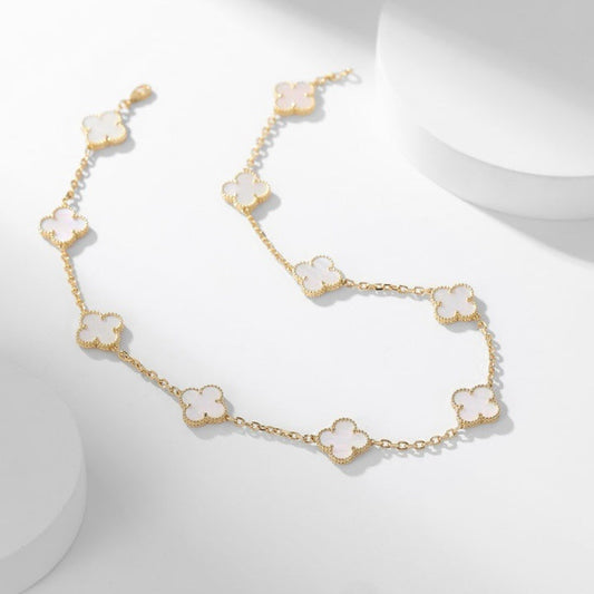 [Raffine] COLLIER NACRE BLANCHE 10 MOTIFS TRÈFLE