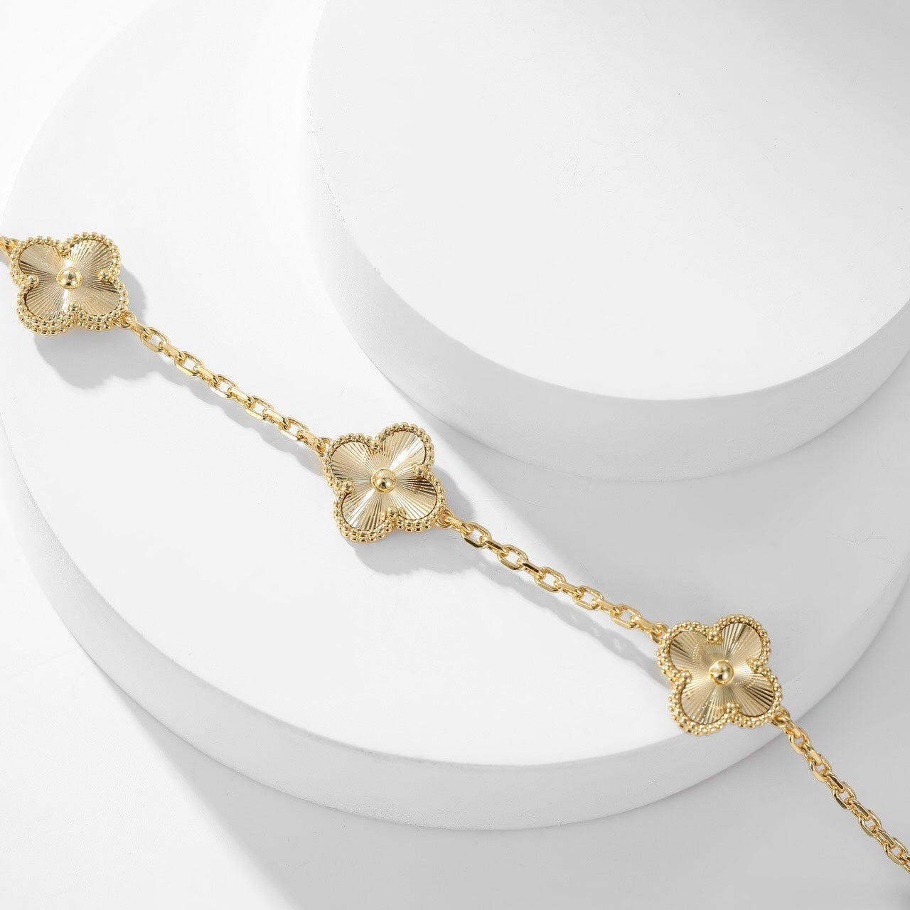 [RAFFINE]CLOVER 10 MOTIFS LASER NECKLACE