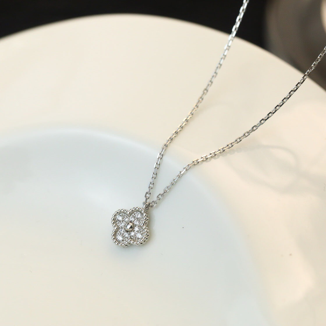 [RAFFINE]CLOVER MINI 9.5MM PENDANT DIAMOND NECKLACE