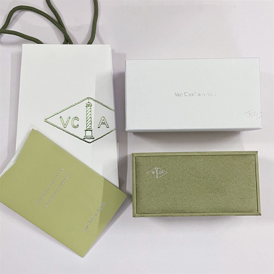 [RAFFINE]VA CLOVER BRACELET NECKLACE RING BOX GIFT BAG