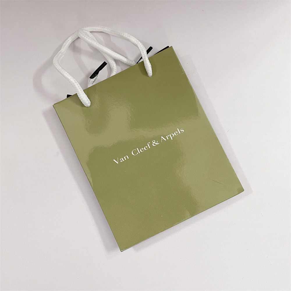 [RAFFINE]VA CLOVER BRACELET NECKLACE RING BOX GIFT BAG