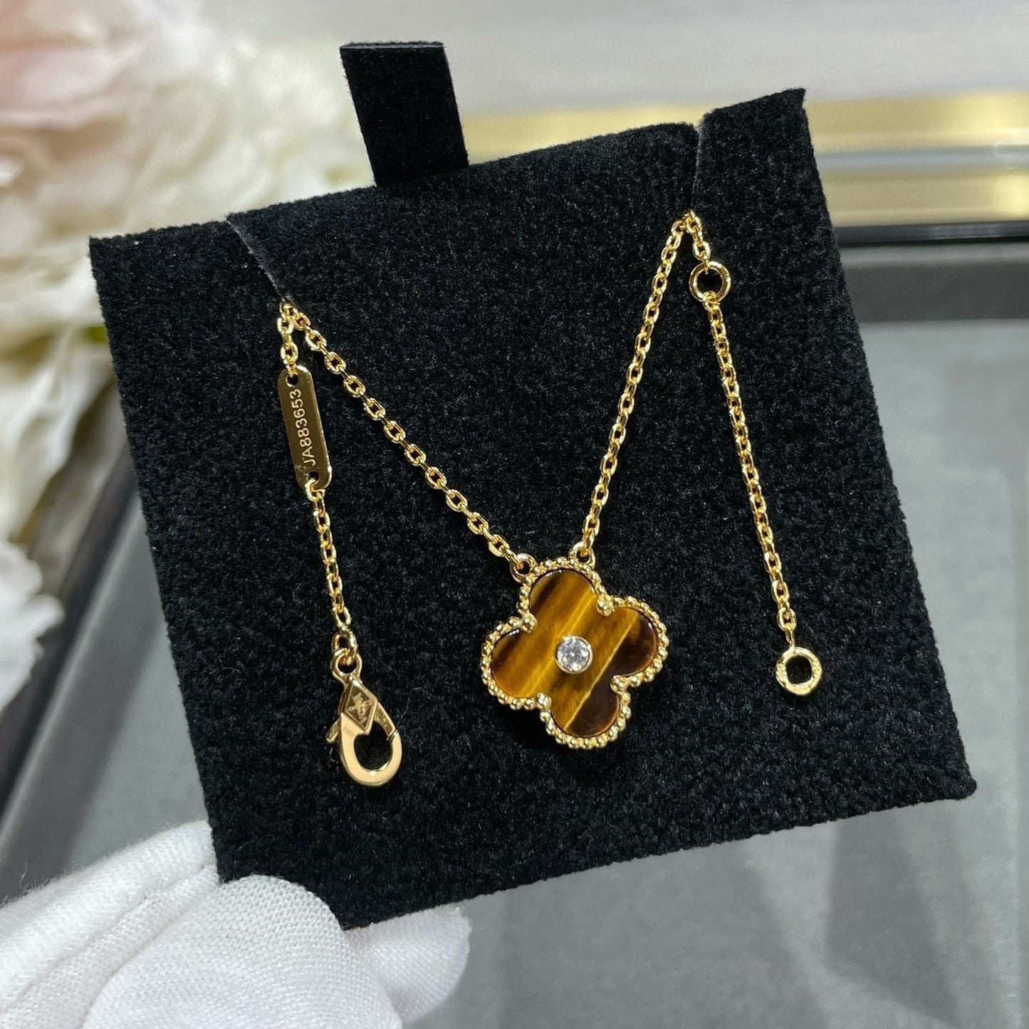 [RAFFINE]CLOVER 15MM DIAMOND AND YELLOW TIGER'S EYE AGATE necklace
