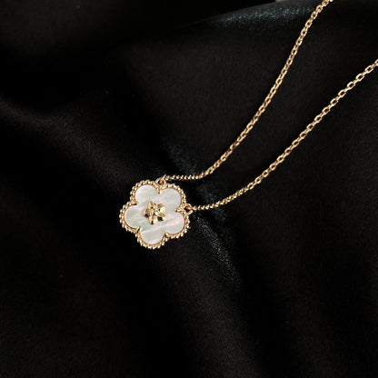 [RAFFINE]LUCKY  WHITE MOP  PLUM BLOSSOM NECKLACE