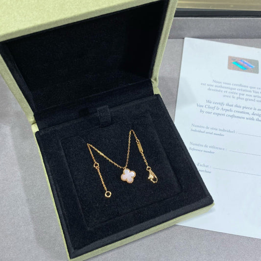 [RAFFINE]CLOVER 9.5MM PINK MOTHER OF PEARL SINGLE FLOWER NECKLACE