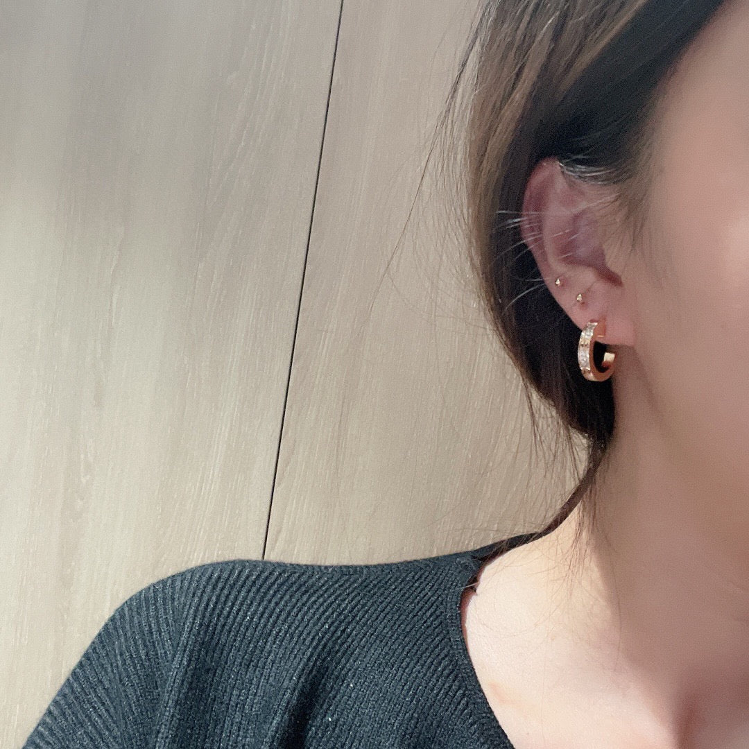[Raffine]LOVE 5.5MM DIAMOND PAVED EARRINGS