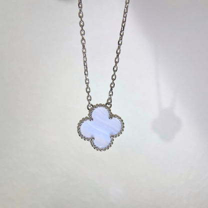[RAFFINE]CLOVER 15MM BLUE CHALCEDONY NECKLACE SILVER