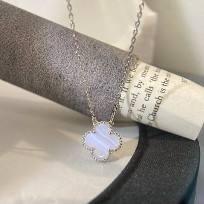 [RAFFINE]CLOVER 15MM BLUE CHALCEDONY NECKLACE SILVER