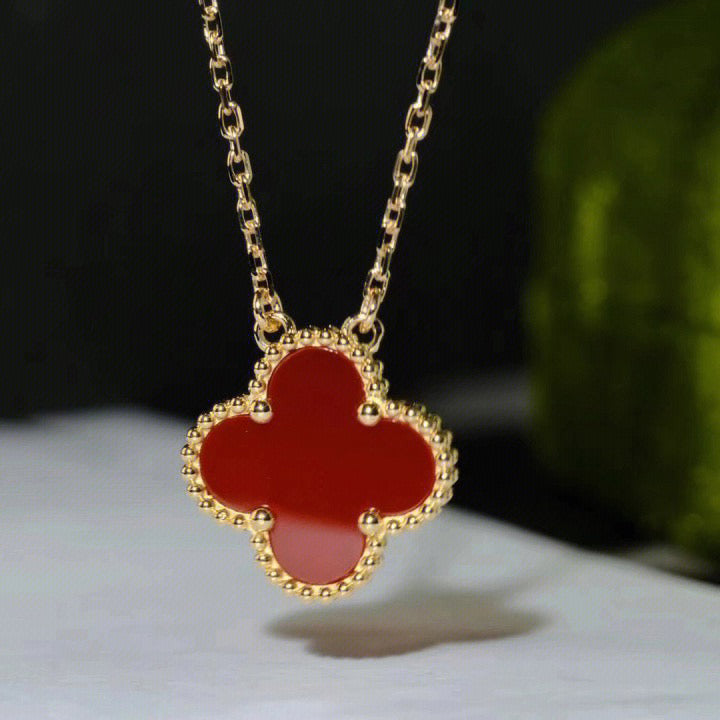 [Raffine]CLOVER 15MM KARNEOL EINZELNE BLUMENKETTE