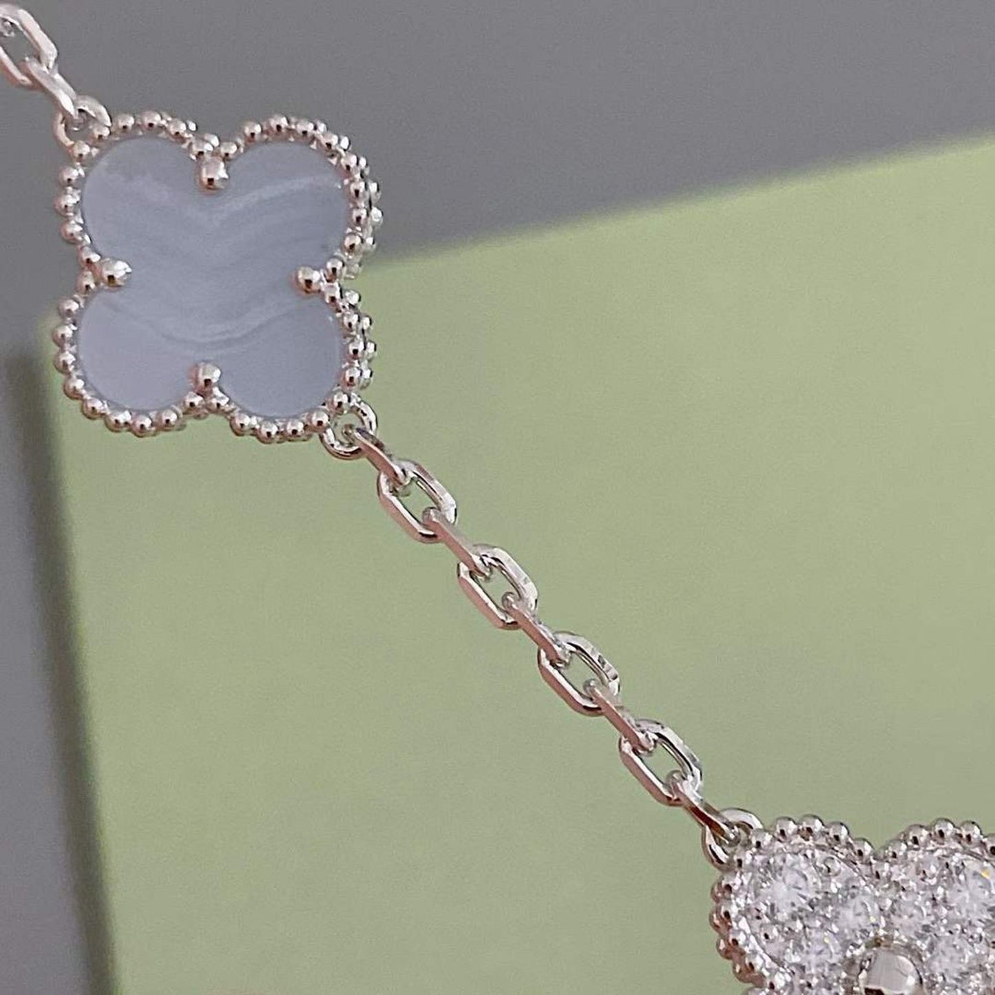 [Raffine]BRACELET ARGENT CALCÉDOINE VIOLET DIAMANT 5 MOTIFS TRÈFLE 