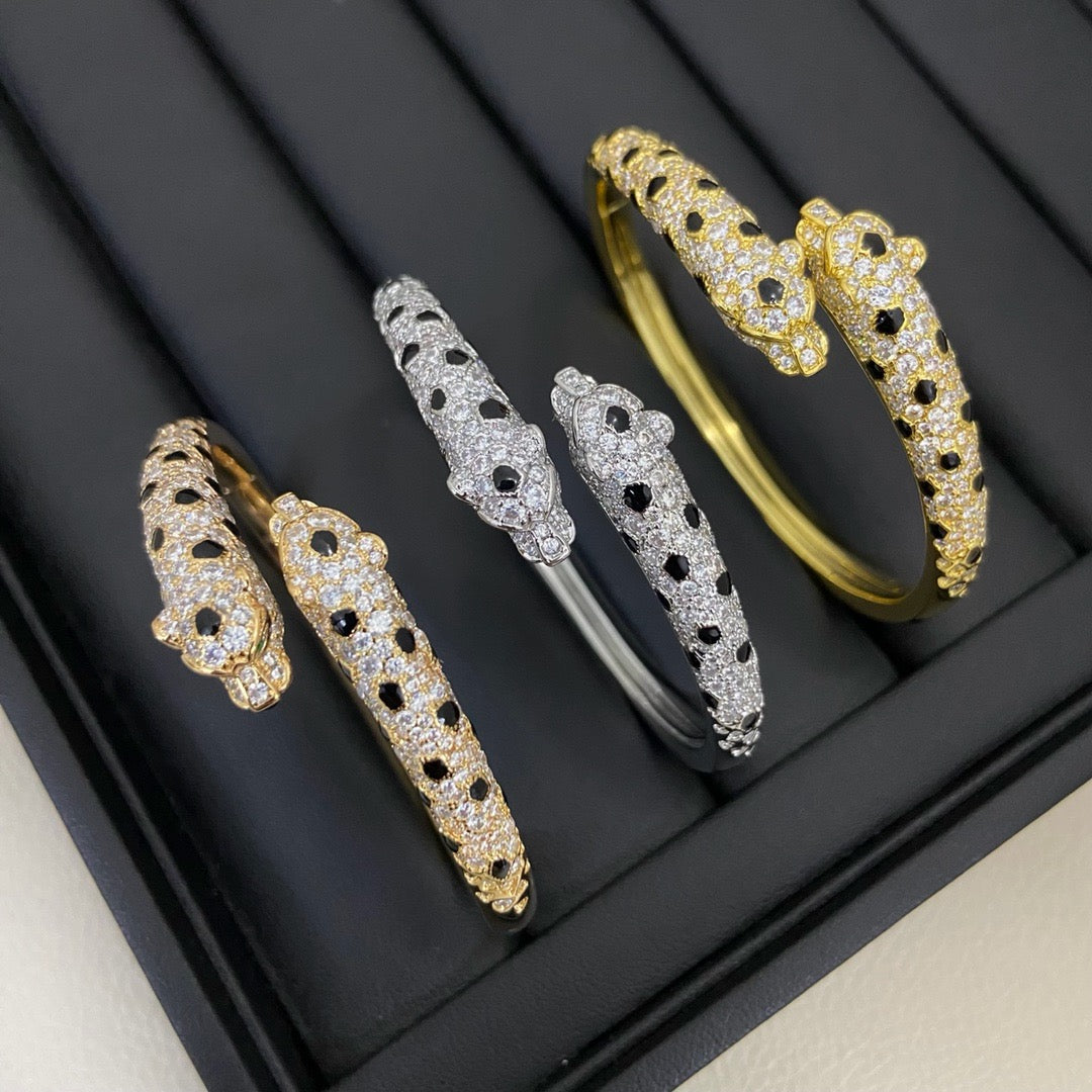 [Raffine]PANTHERE DOUBLE HEADED HALF DIAMOND OPEN BRACELET