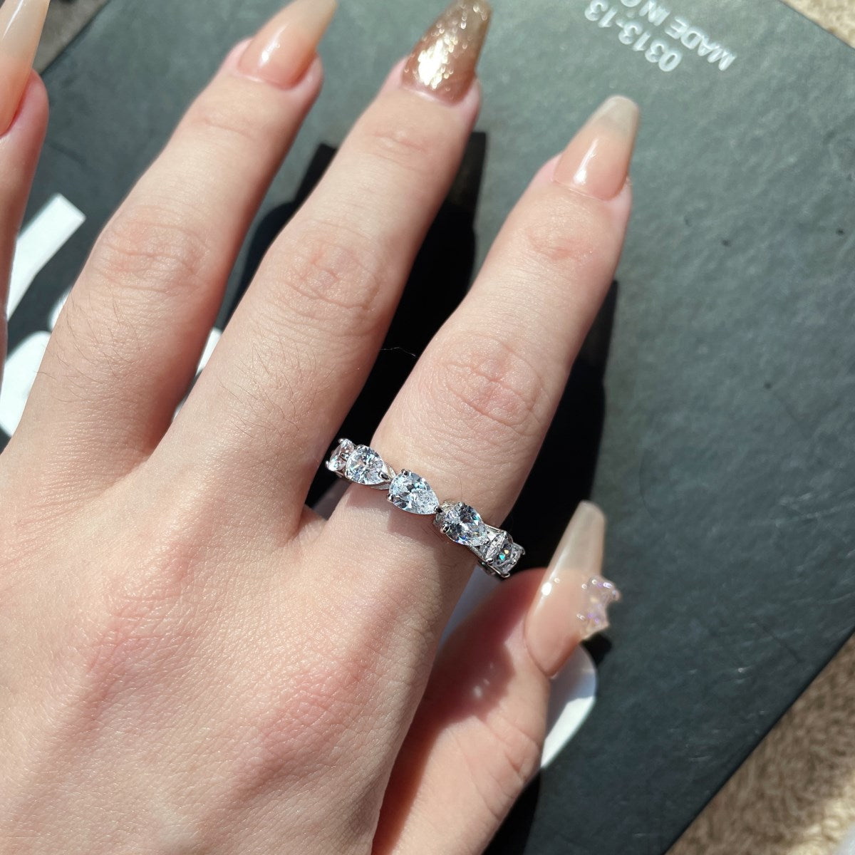 [RAFFINE]Exquisite Pear Cut Tennis Ring