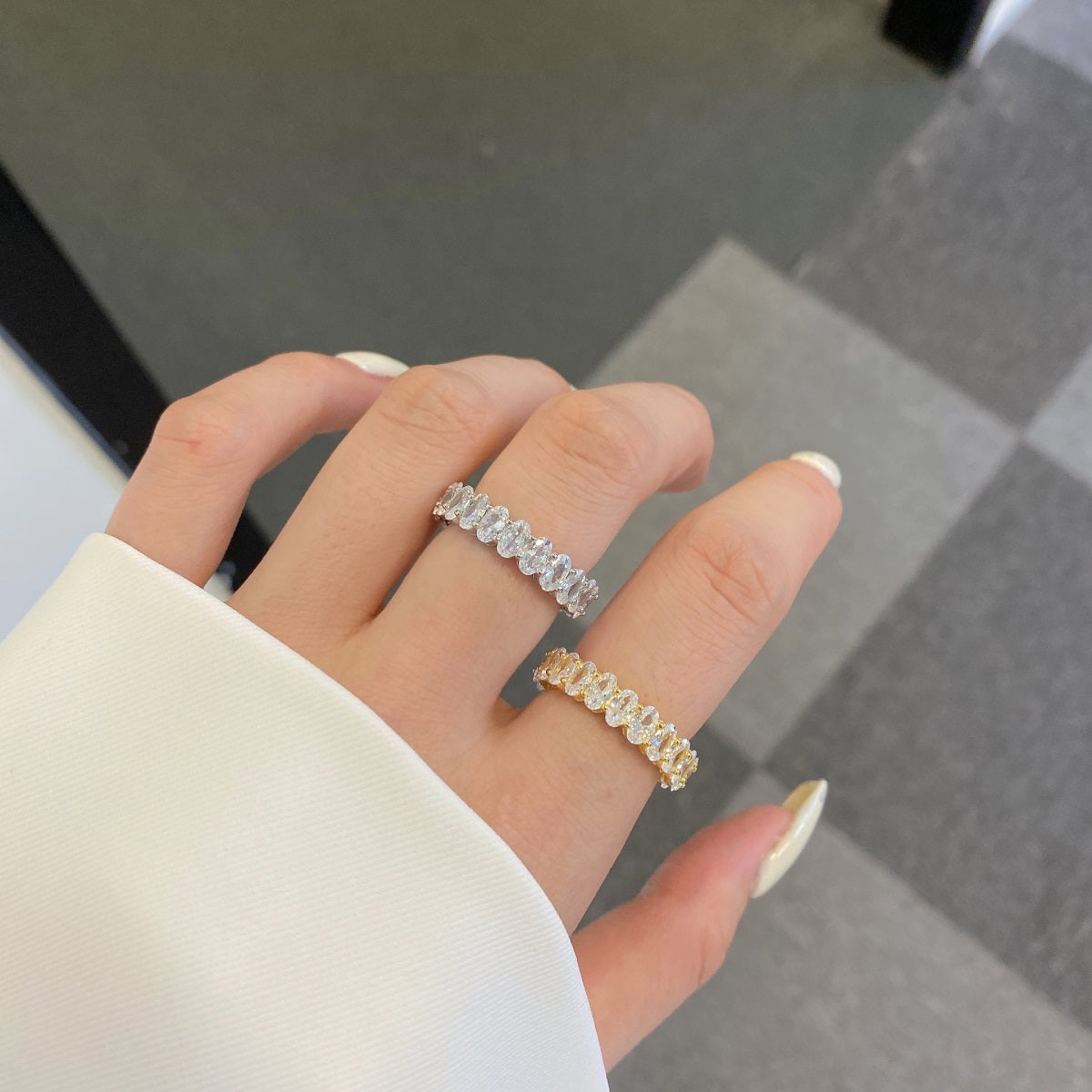 [RAFFINE]Ornate Oval Cut Tennis Ring