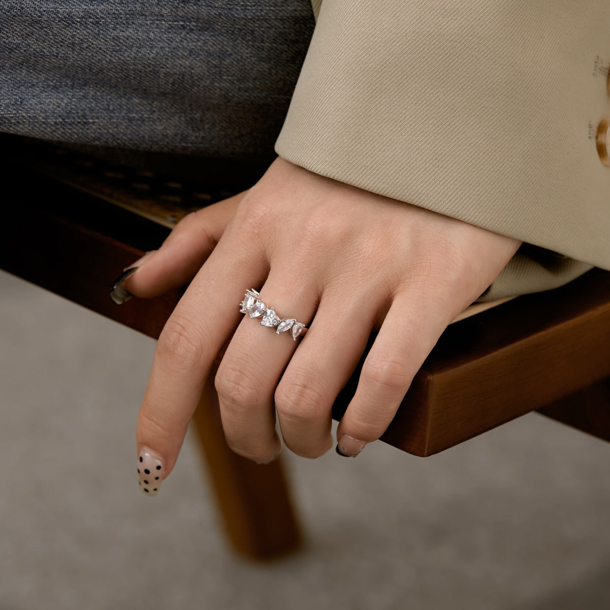 [RAFFINE]Delicate Multi Cut Ring