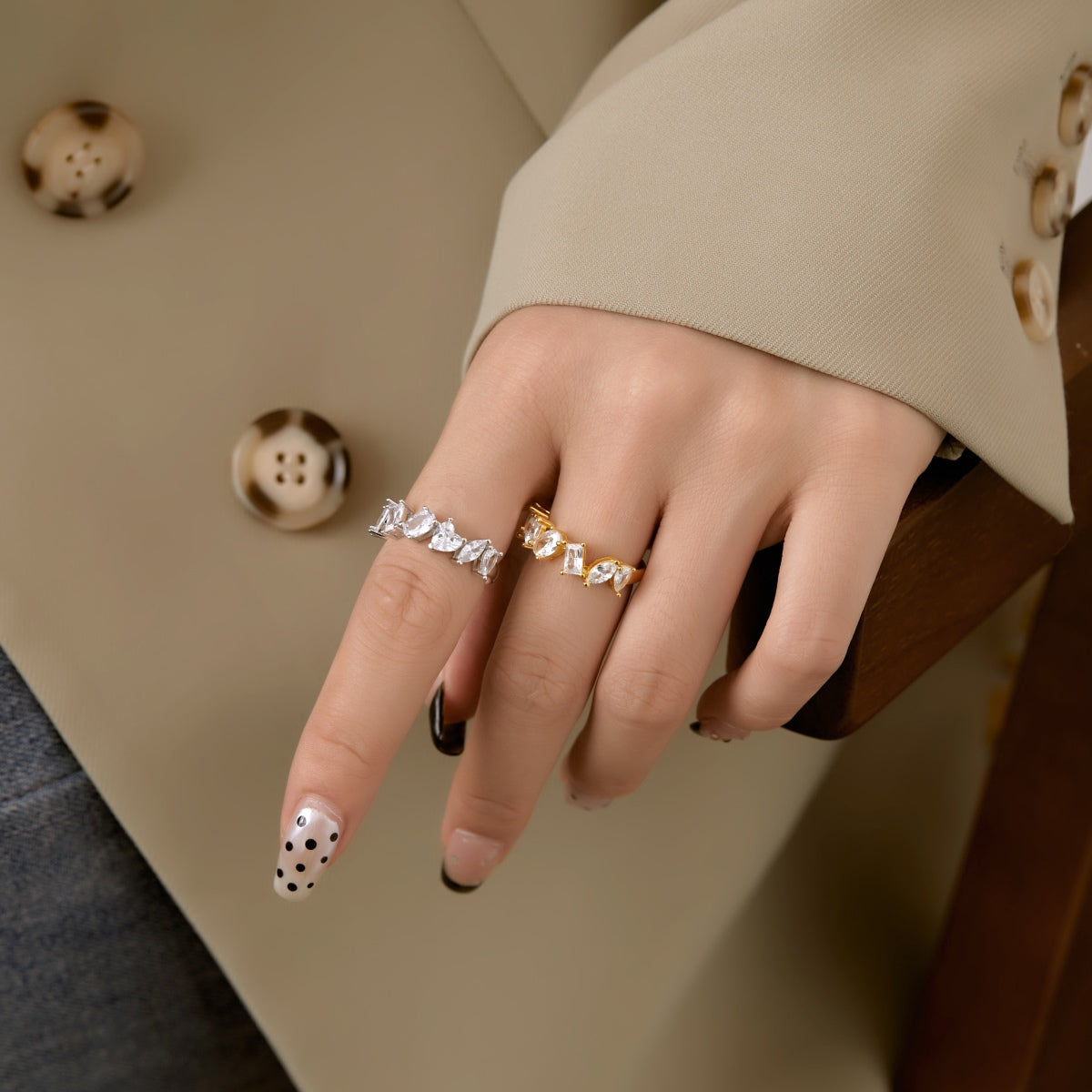 [RAFFINE]Delicate Multi Cut Ring