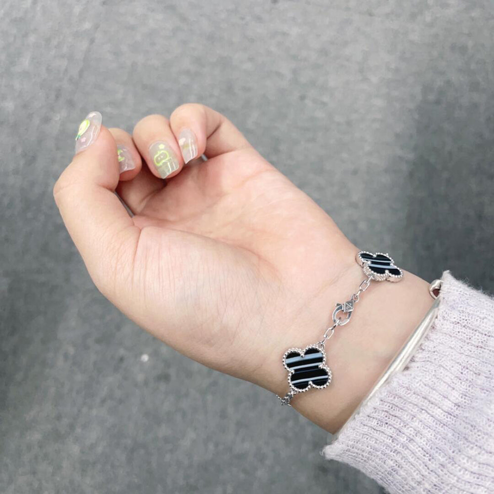 [RAFFINE]CLOVER 5 MOTIF VEINED ONYX BRACELET SILVER