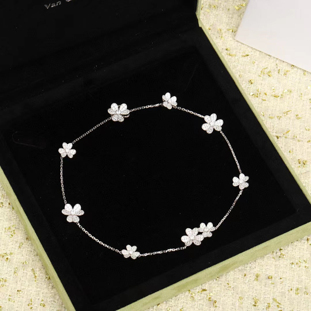 [RAFFINE]FRIVOLE SILVER 9 FLOWERS NECKLACE
