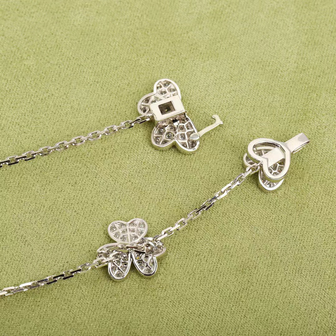 [RAFFINE]FRIVOLE SILVER 9 FLOWERS NECKLACE