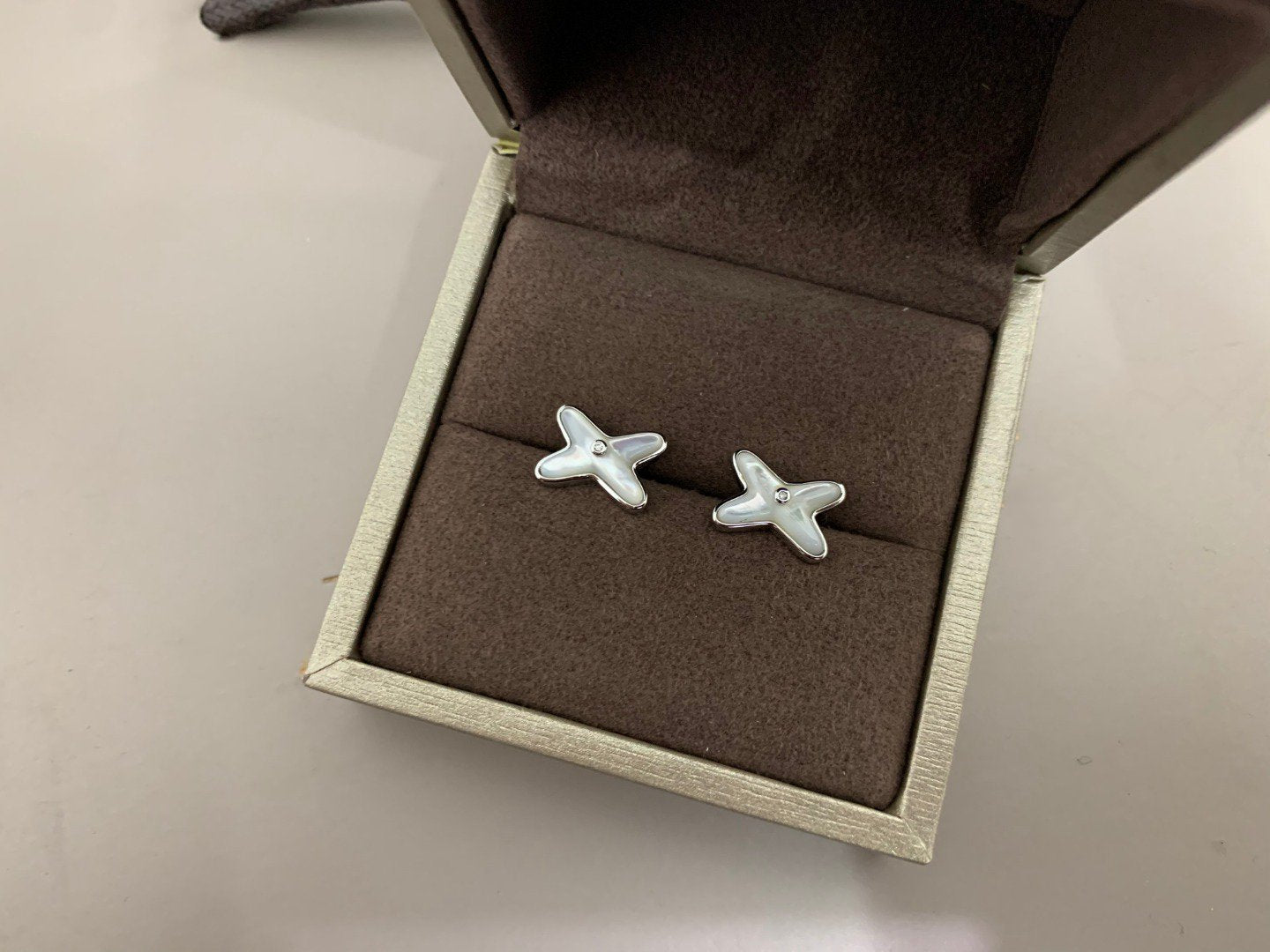[Raffine] BOUCLES D'OREILLES JEUX DE WHITE MOP ARGENT DIAMANT