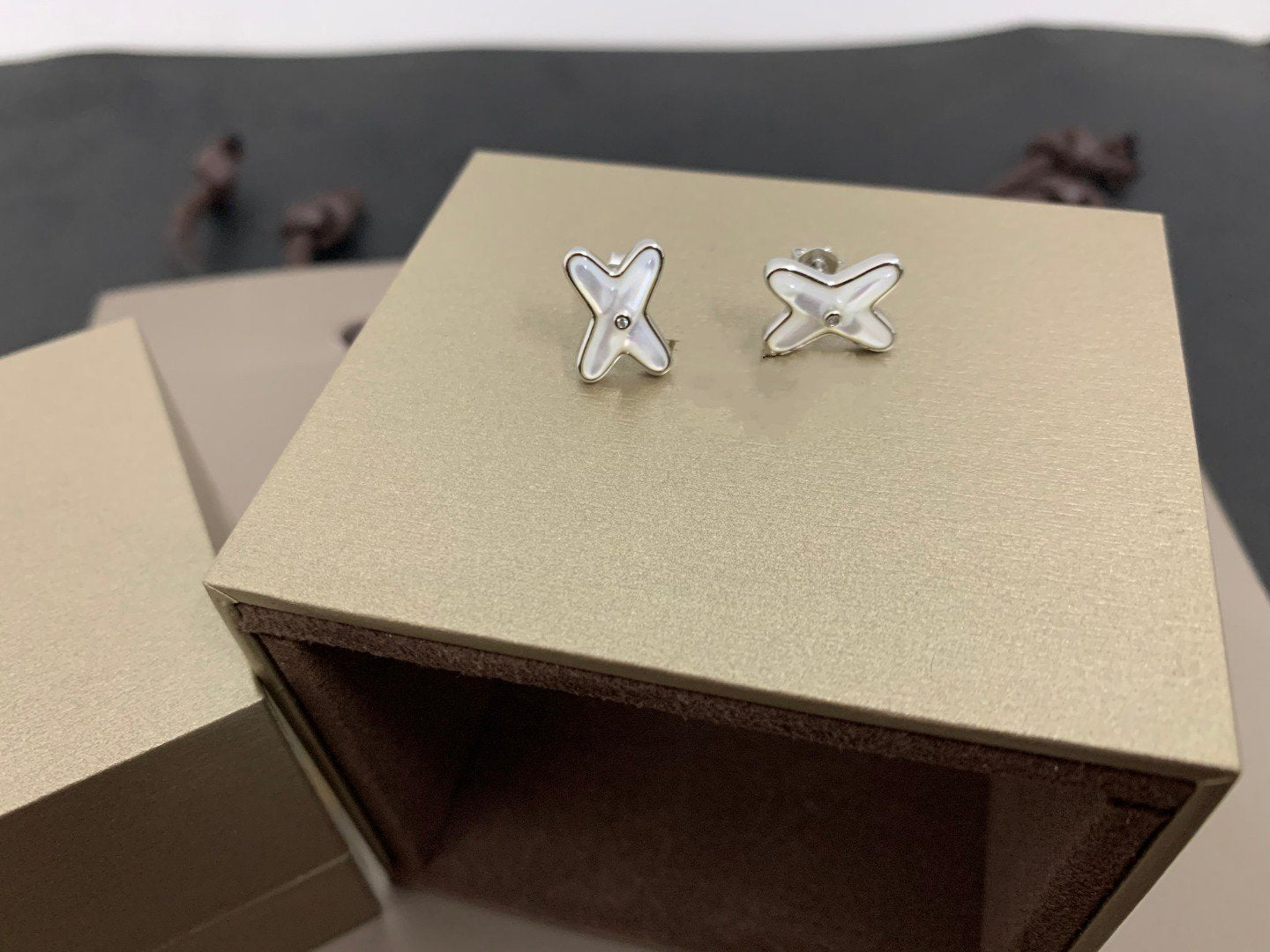 [Raffine] BOUCLES D'OREILLES JEUX DE WHITE MOP ARGENT DIAMANT