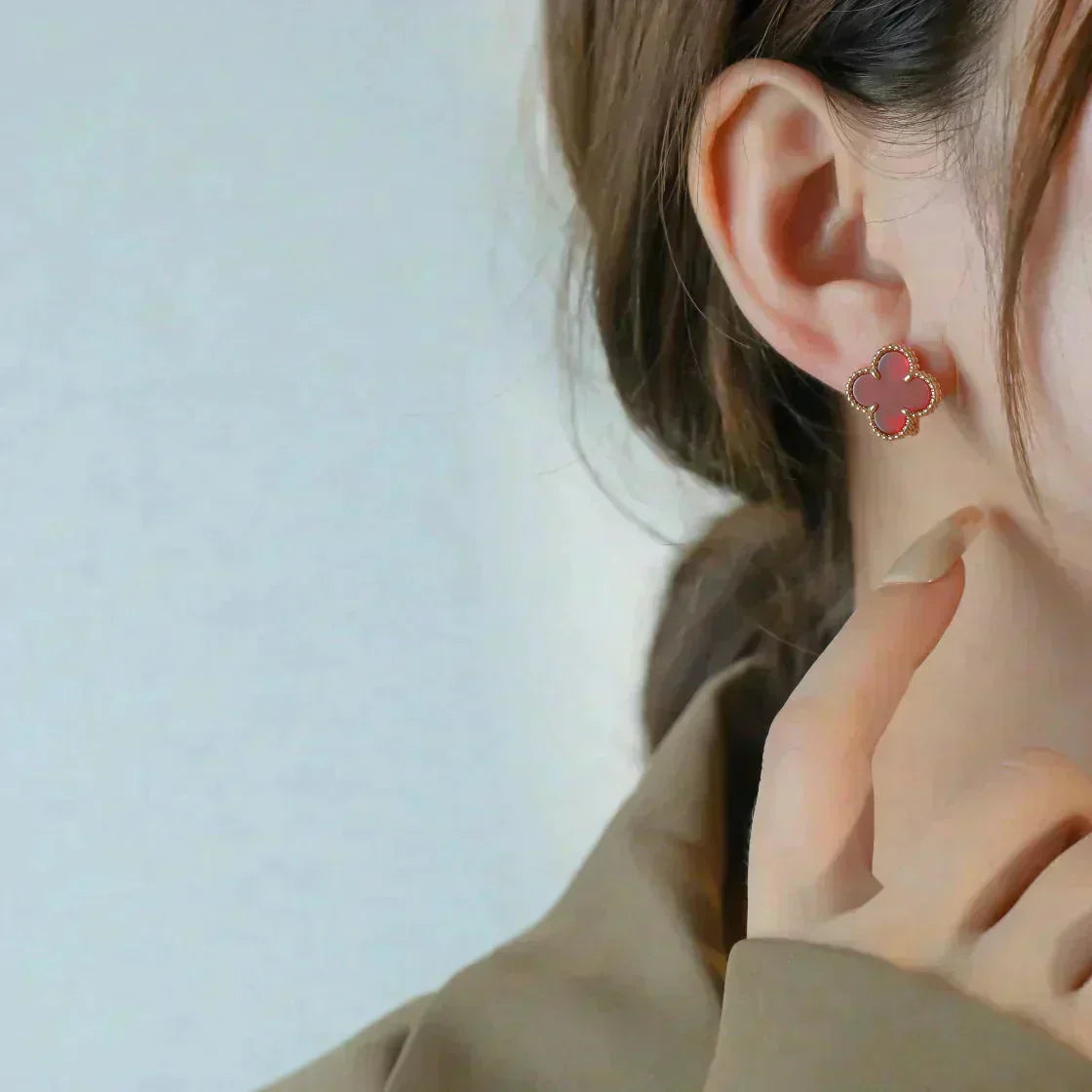 [RAFFINE]CLOVER MEDIUM 1 MOTIFS CARNELIAN  EARRINGS