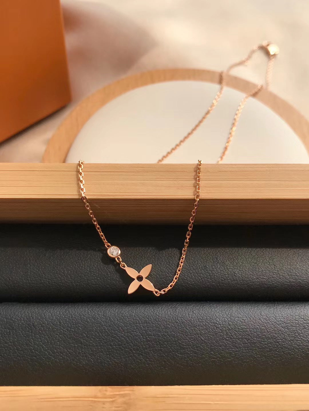 [RAFFINE]BLOSSOM PENDANT PINK GOLD AND DIAMOND