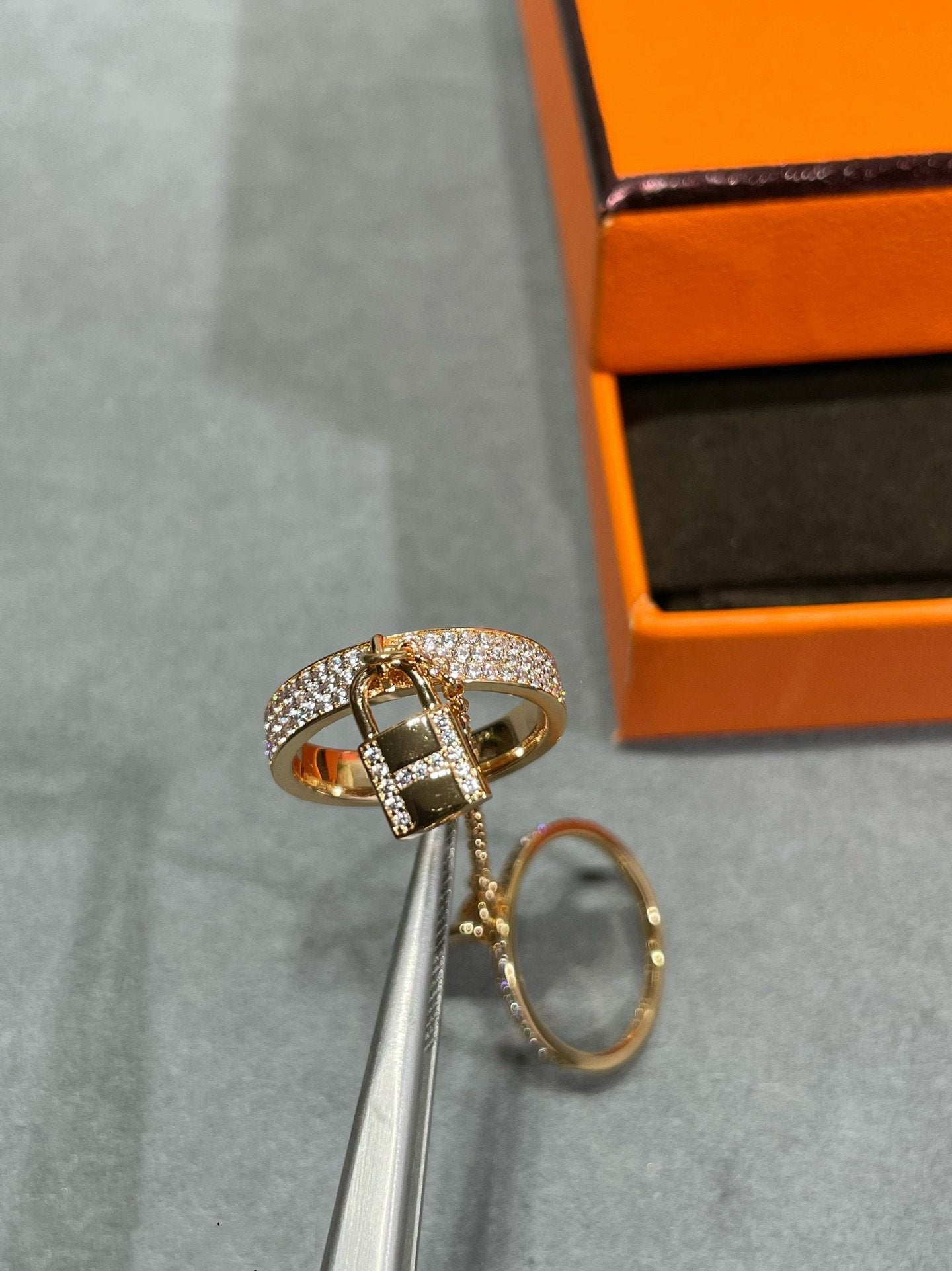 [Raffine]HM KELLY CLOCHETTE DOPPELRING MIT DIAMANTEN