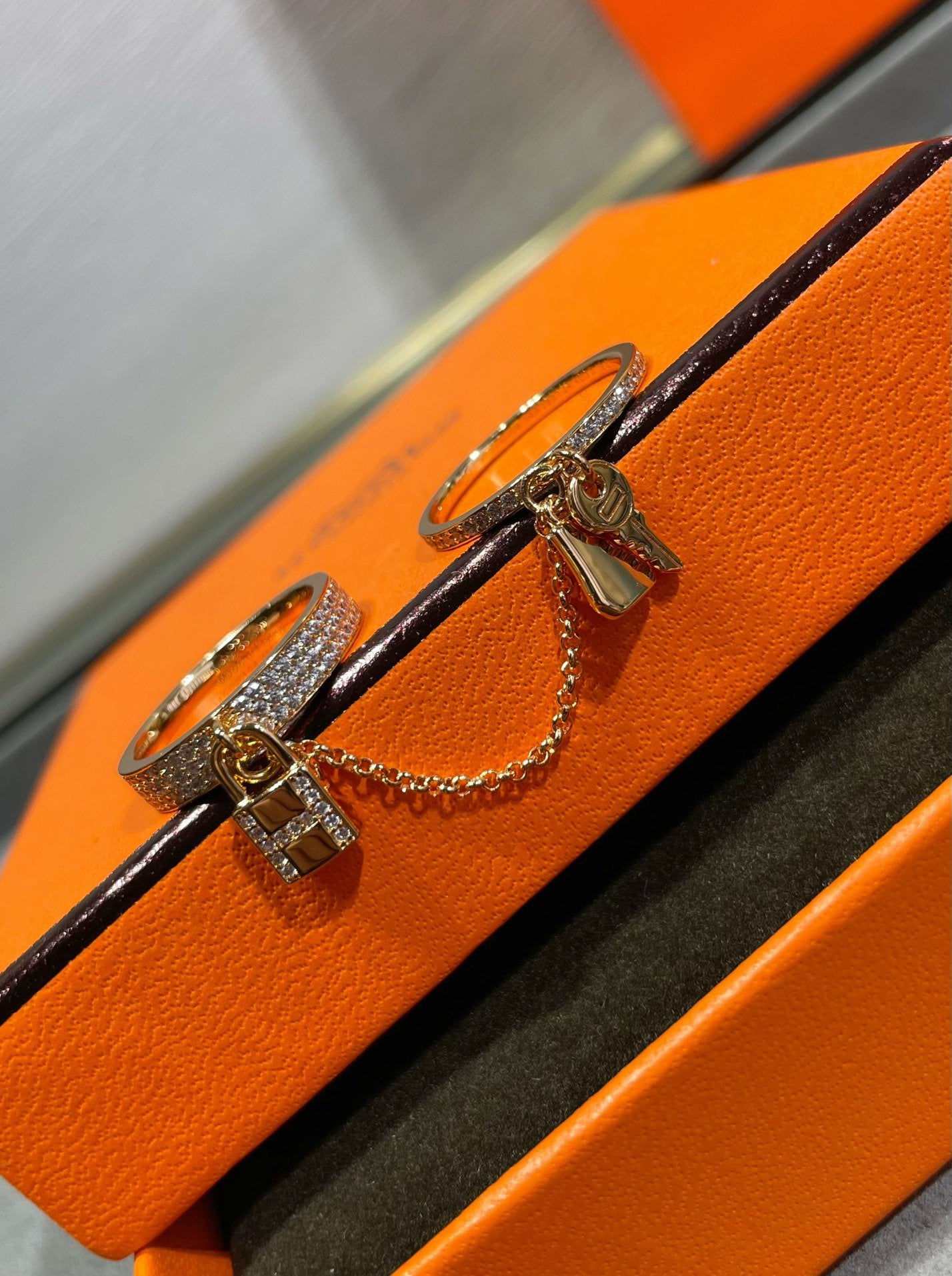 [Raffine]HM KELLY CLOCHETTE DOPPELRING MIT DIAMANTEN