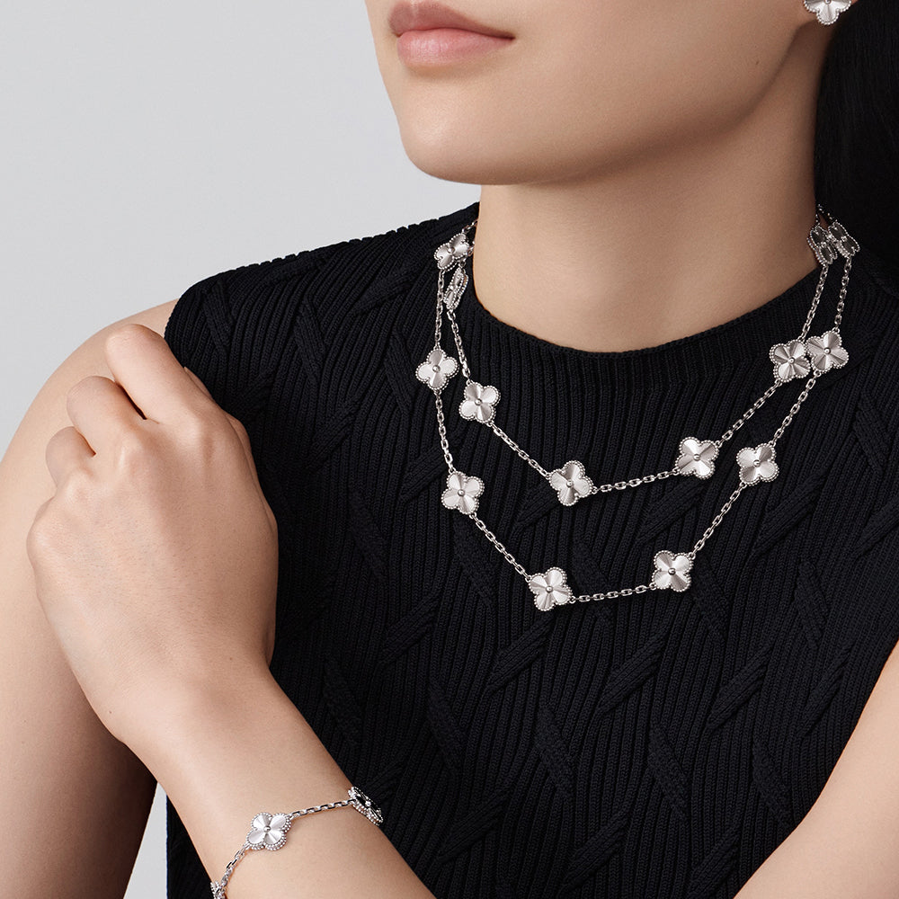 [RAFFINE]CLOVER 20 MOTIFS DIAMOND SILVER