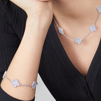 [RAFFINE]CLOVER 10 MOTIFS BLUE CHALCEDONY NECKLACE