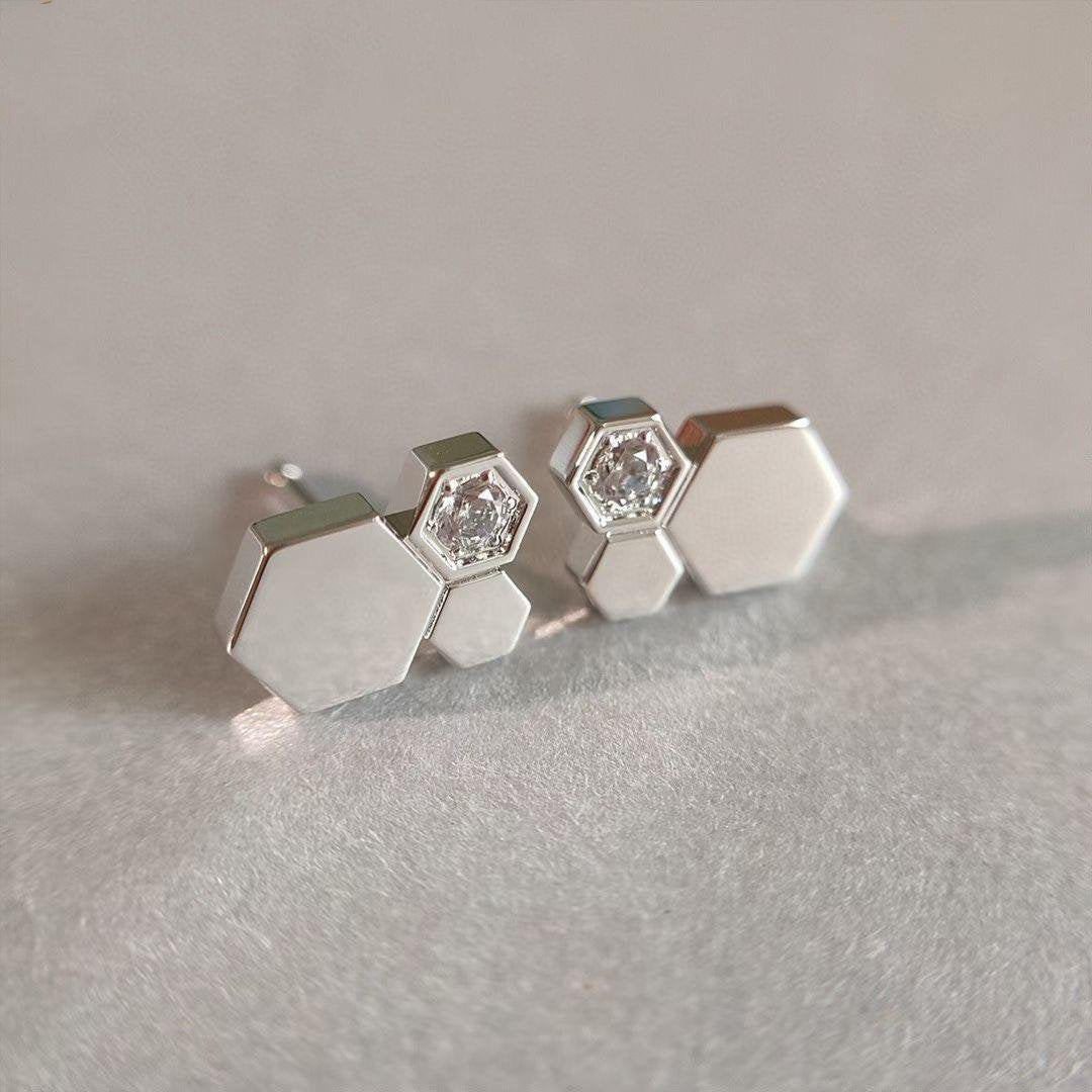 [RAFFINE] PENDIENTES DE PLATA CON DIAMANTES BEE LOVE