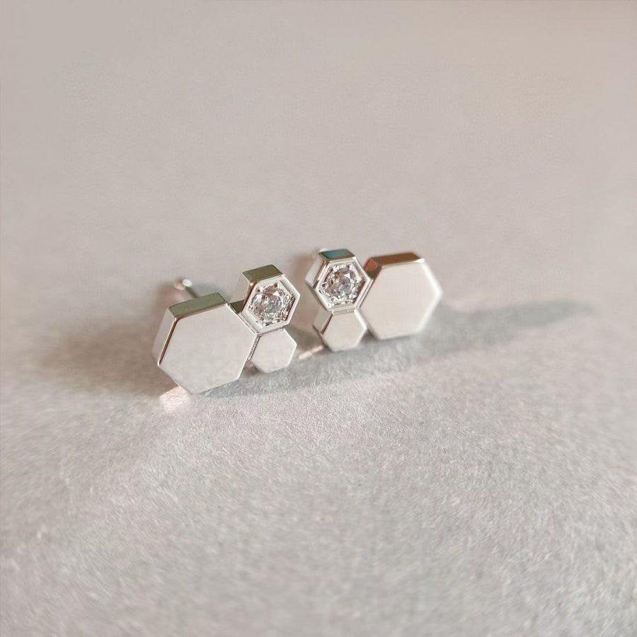 [RAFFINE] PENDIENTES DE PLATA CON DIAMANTES BEE LOVE