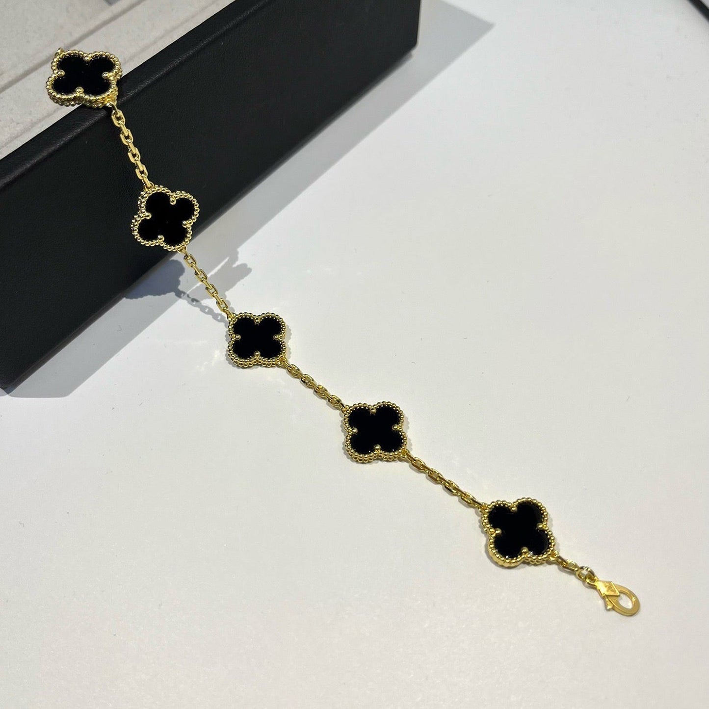 [RAFFINE]CLOVER  5 MOTIFS BLACK ONYX BRACELET