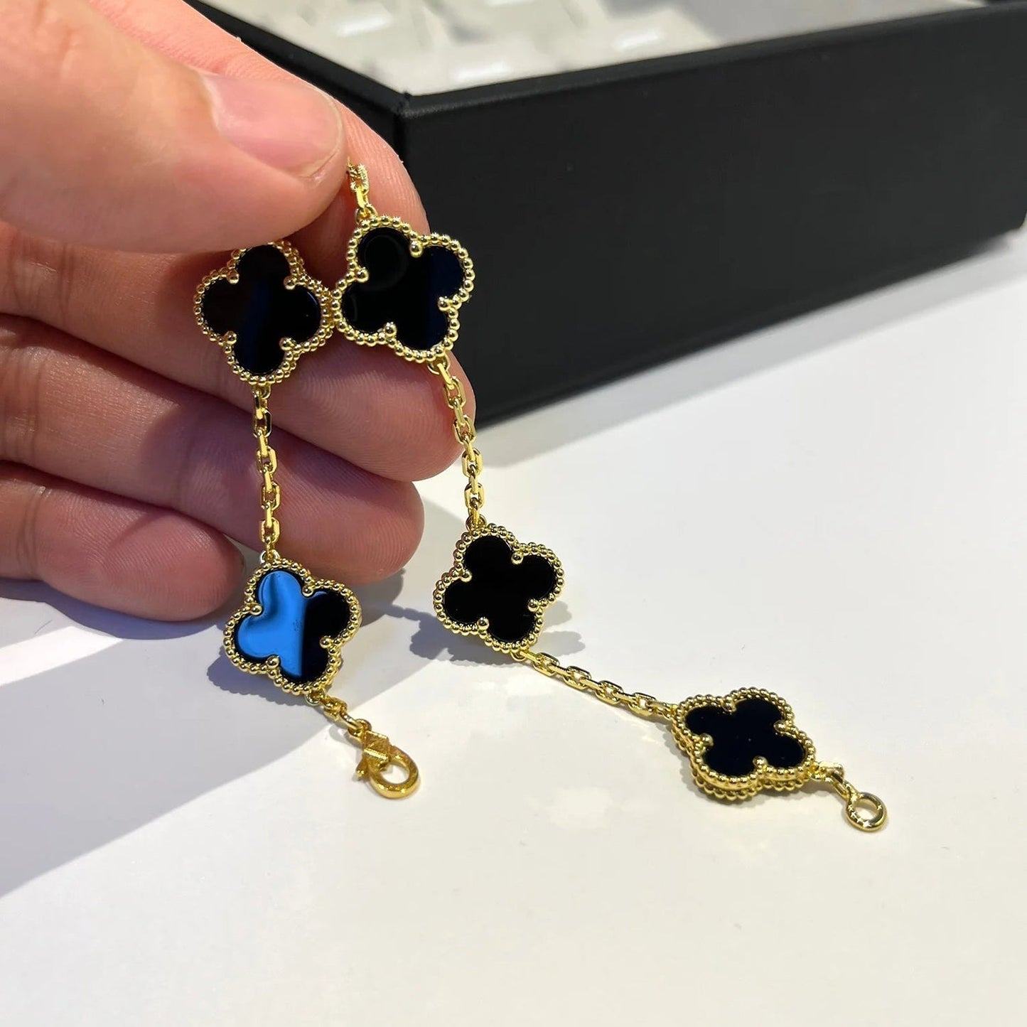 [RAFFINE]CLOVER  5 MOTIFS BLACK ONYX BRACELET