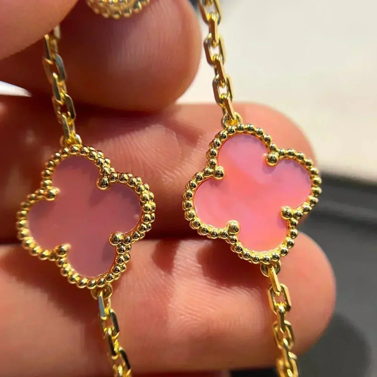 [RAFFINE] CLOVER 5 MOTIFS  PINK MOP BRACELET COLLECTION